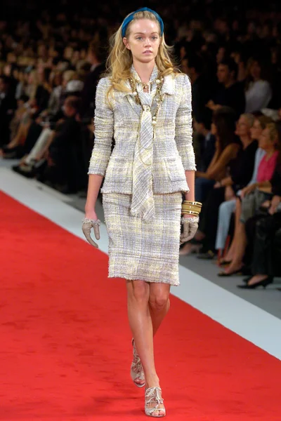 Look 13